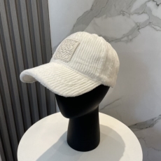 Loewe Caps